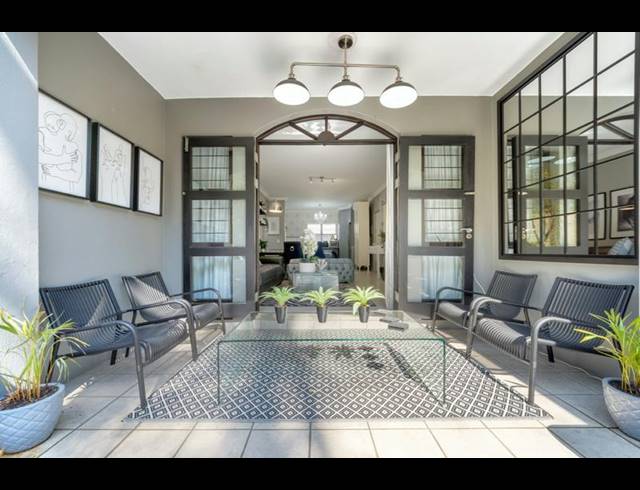 2 BEDROOM PROPERTY TO RENT IN CRAIGHALL